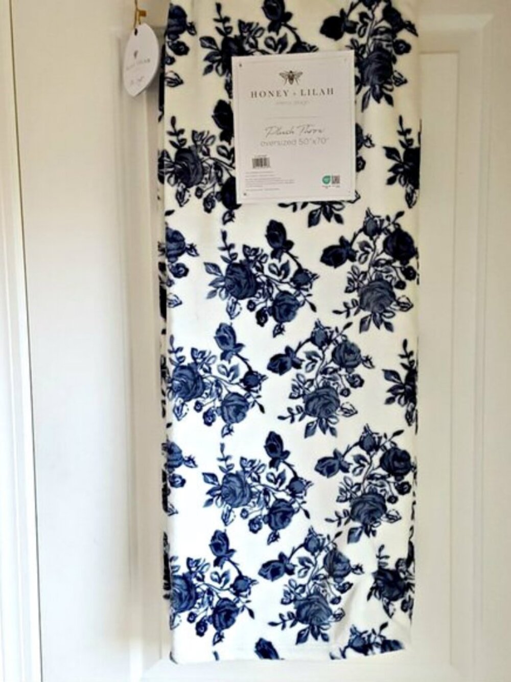 NEW! TOILE FLORAL ULTRA PLUSH THROW BLANKET